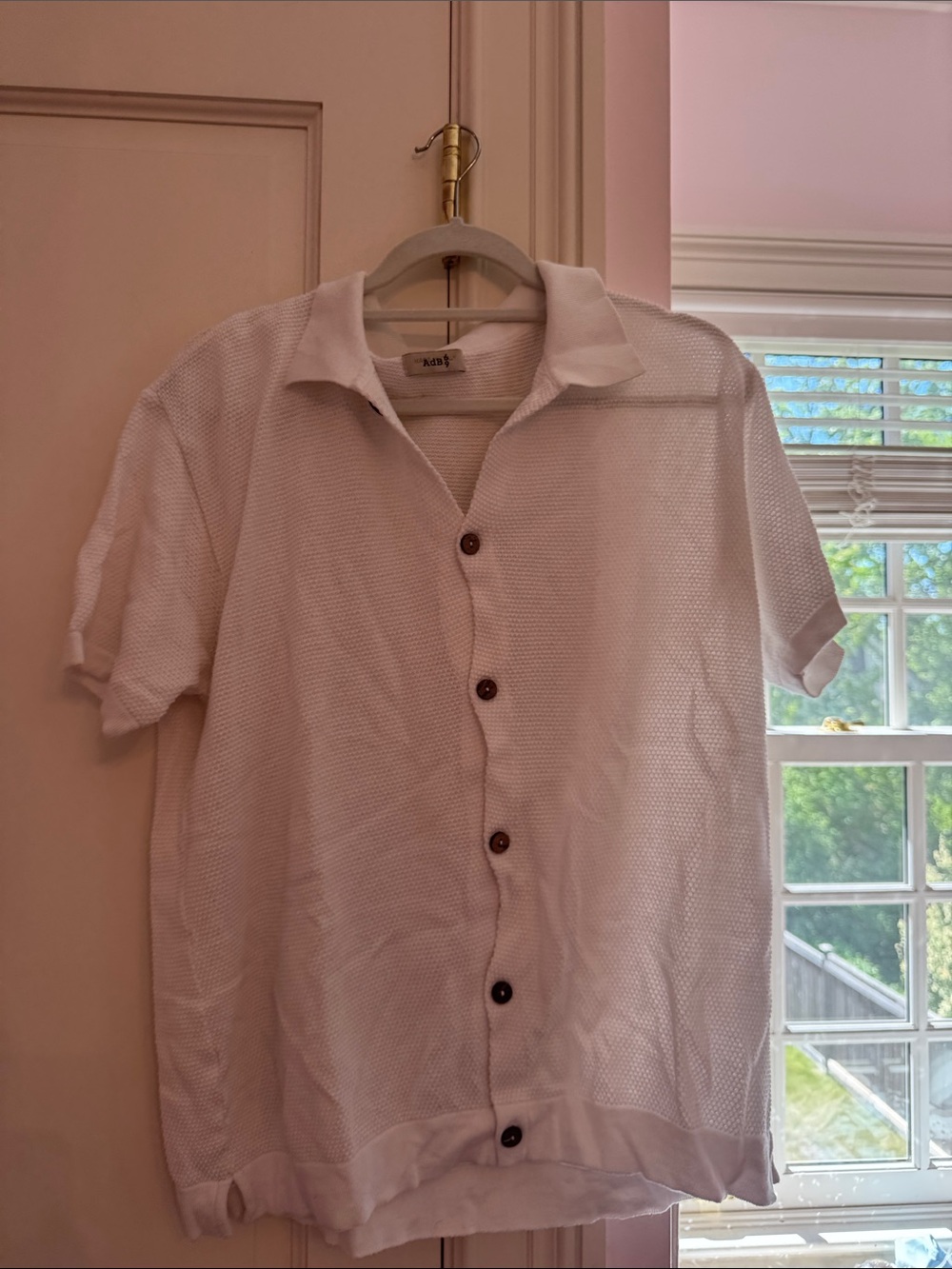 Casual Short-Sleeve White Button-Down Shirt by Aritzia